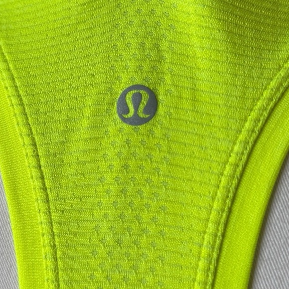 Lululemon Swiftly Tech Racerback 2.0 *Race Length
Highlight Yellow sz 6 - Picture 6 of 11